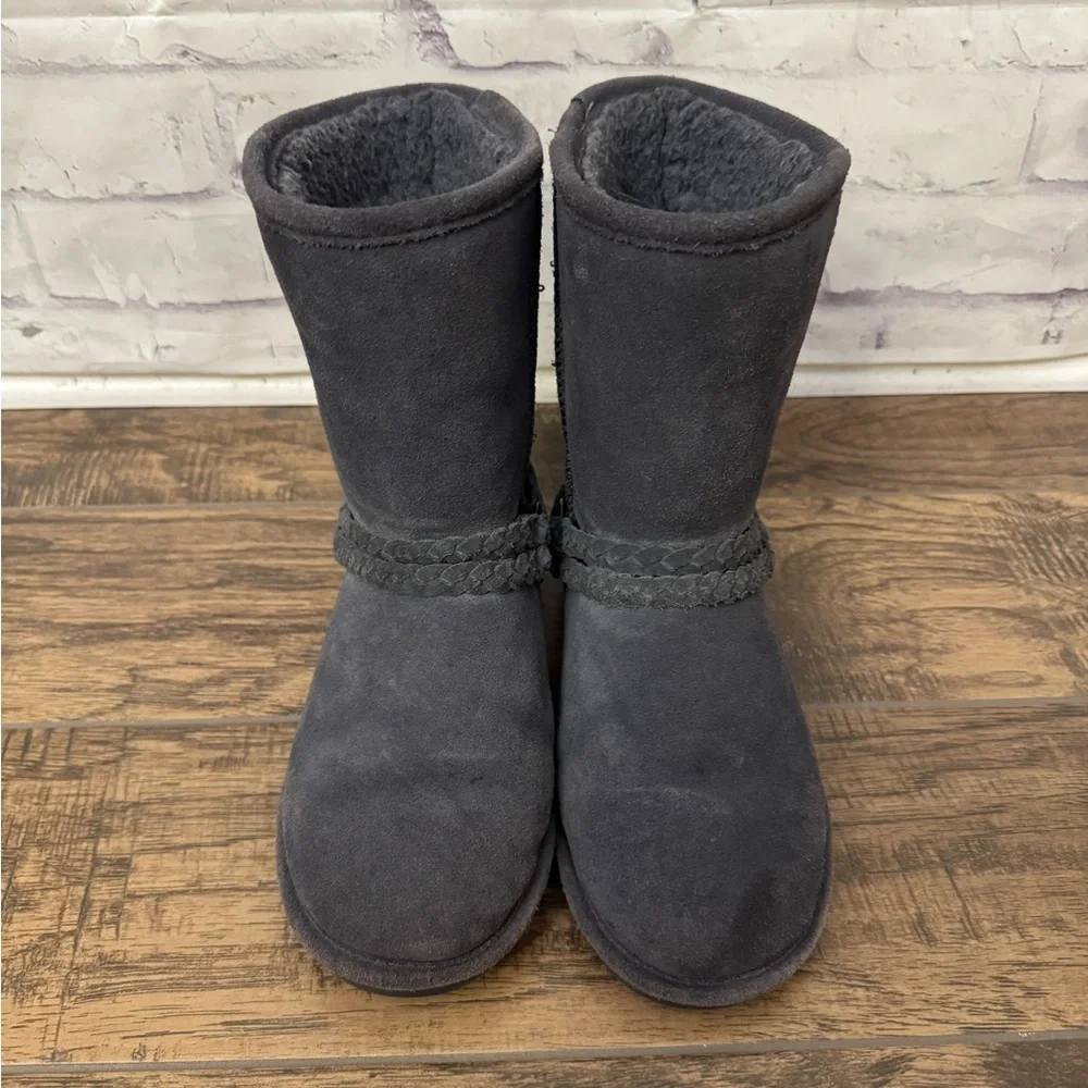 Bearpaw Adele Gray Suede Boots Size 7 Faux Fur Lining‎ Braided Strap Buckle